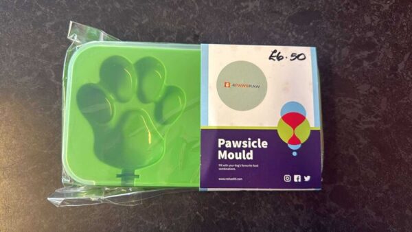 Pawsicle paw print Mould - green silicone (ice cream, bone broth, frozen treats) - Image 2